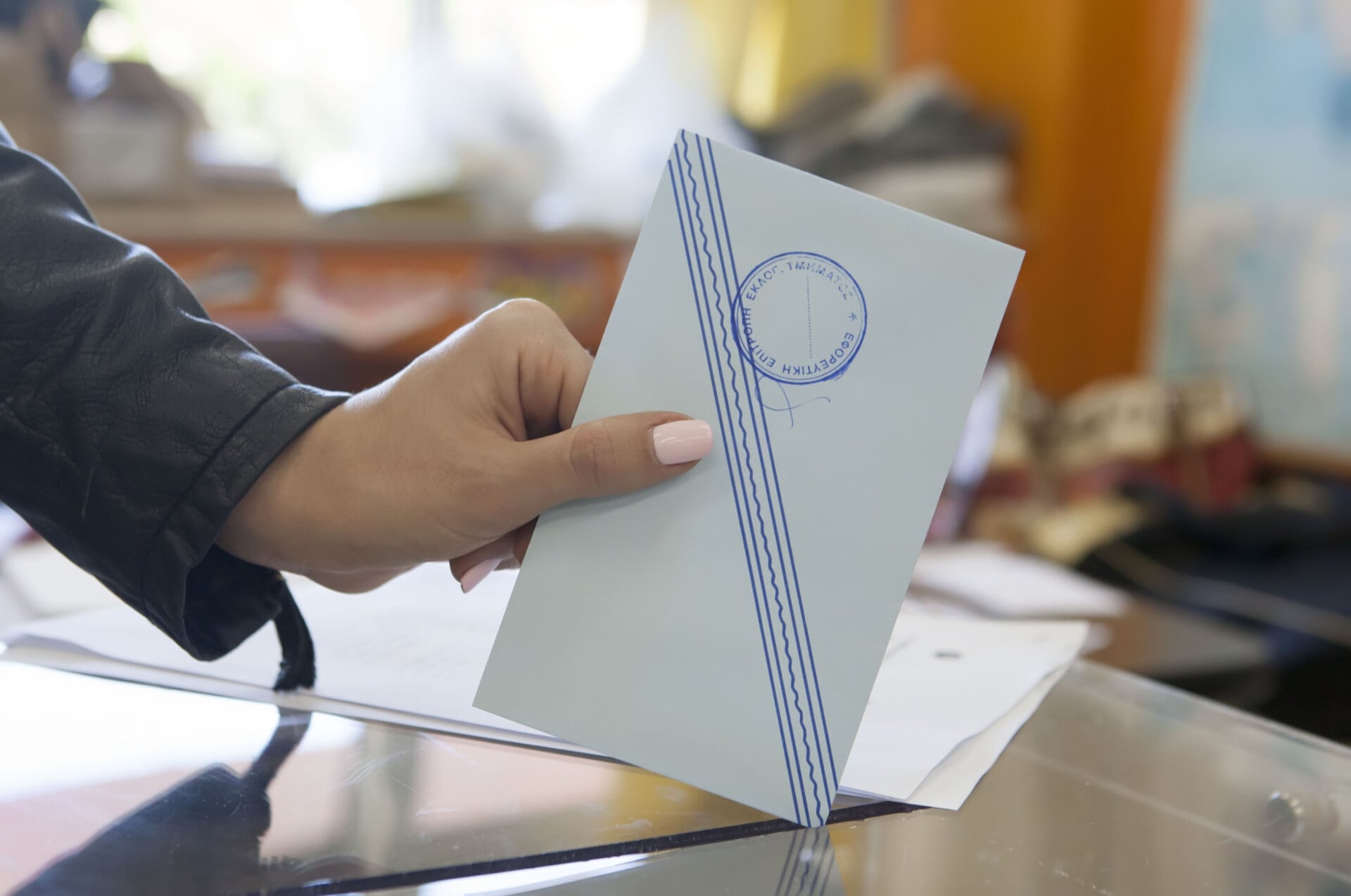 ΝΔ 36%, ΕΛΑΣ δεύτερη, ΠΑΣΟΚ 8,5% – Τα νέα δεδομένα της Interview για την Ανατολική Αττική