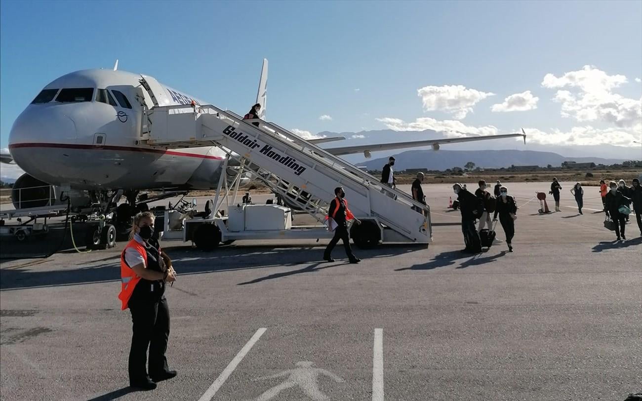 Αεροσκάφος της easyJet αναγκάστηκε να προσγειωθεί στα Χανιά λόγω επιβάτη