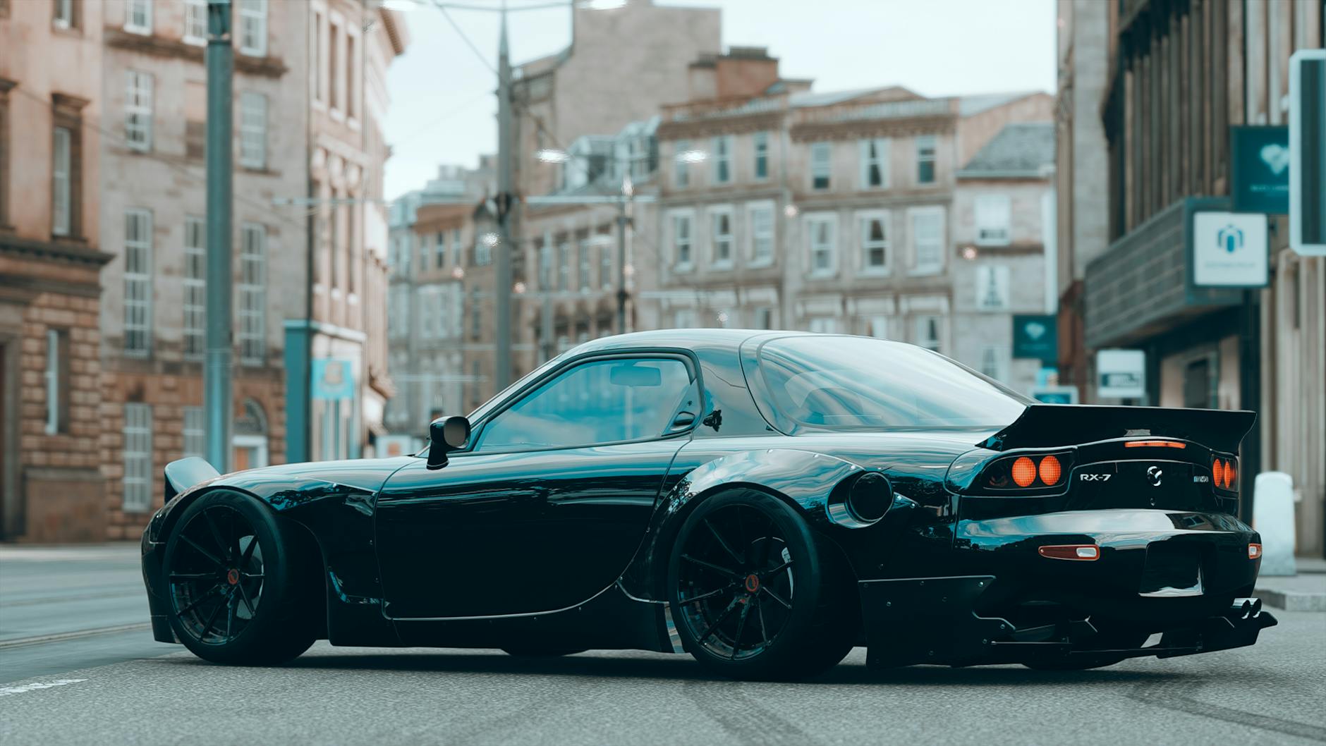 Το Mazda RX-7 ξαναζεί σε ένα ψηφιακό concept που τραβά όλα τα βλέμματα