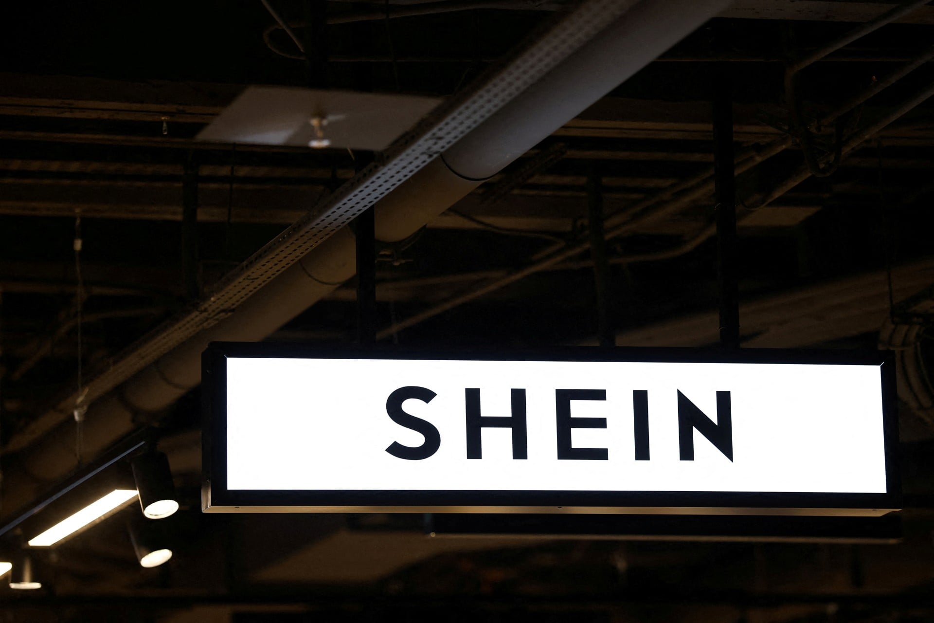 Πρόστιμο 22 εκατ. ευρώ στη Shein από τη Γαλλία για παραβάσεις προστασίας καταναλωτή