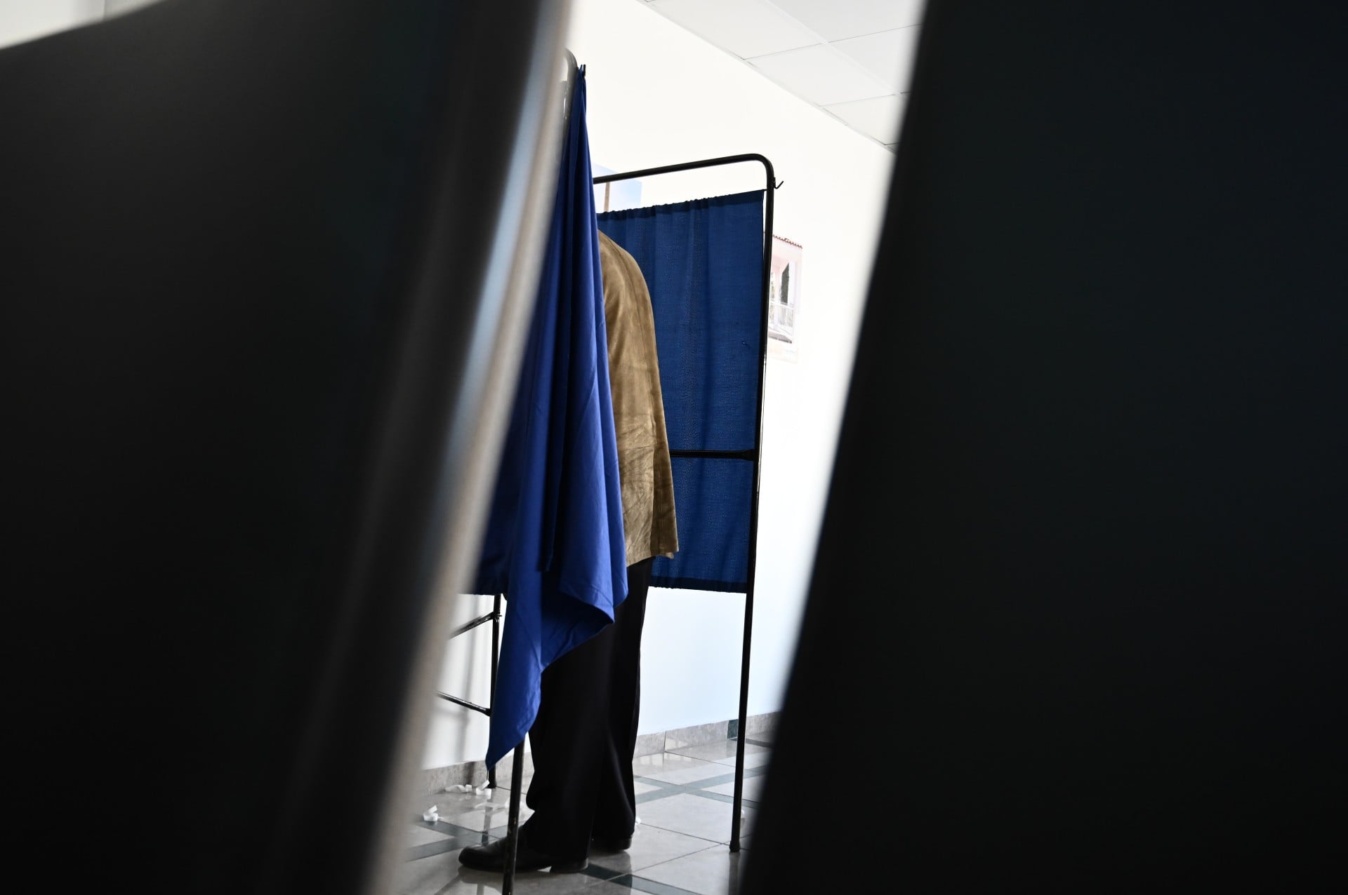 Επτά στους δέκα πολίτες ζητούν αλλαγή – Η ΕΛΑΣ ανταγωνίζεται το ΠΑΣΟΚ για τη δεύτερη θέση