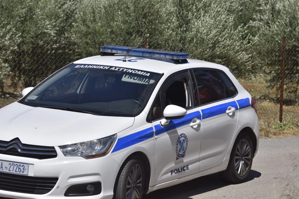 Συνελήφθη στο Αίγιο άνδρας με ένταλμα για αρπαγή και γενετήσιες πράξεις σε ανήλικο