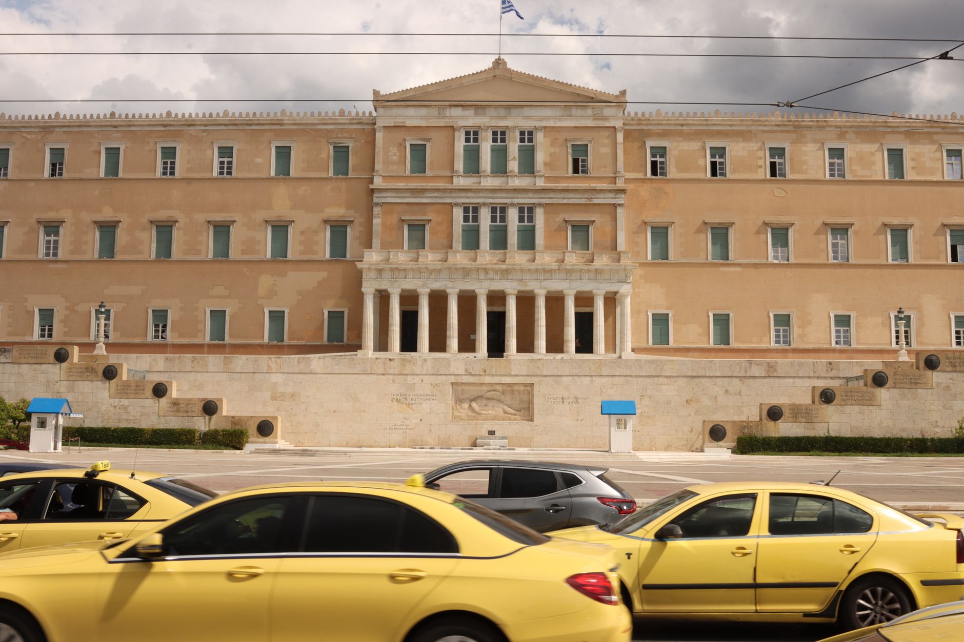 Το Υπουργείο Κοινωνικής Συνοχής απορρίπτει πλαφόν στα ενοίκια