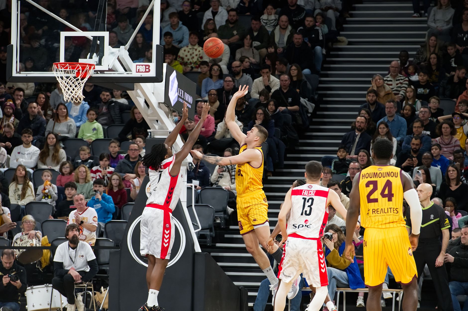 WNBA: Η Μαρίνα Μέιμπρι ισοφάρισε το ρεκόρ σκοραρίσματος με 53 πόντους