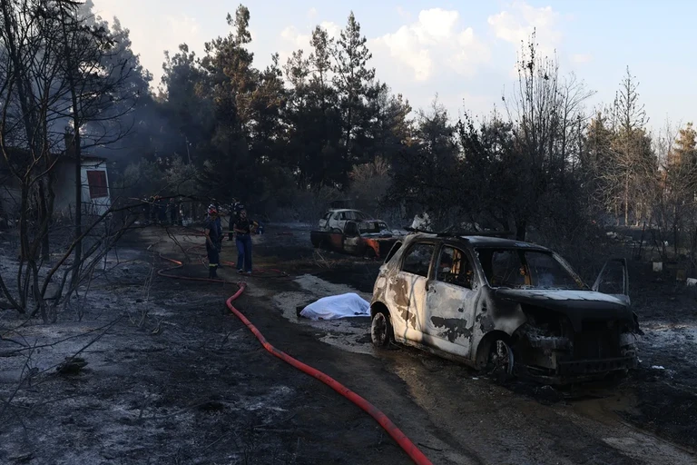 Θεσσαλονίκη: Δύο νεκροί από φωτιά σε σπίτι στο Ωραιόκαστρο
