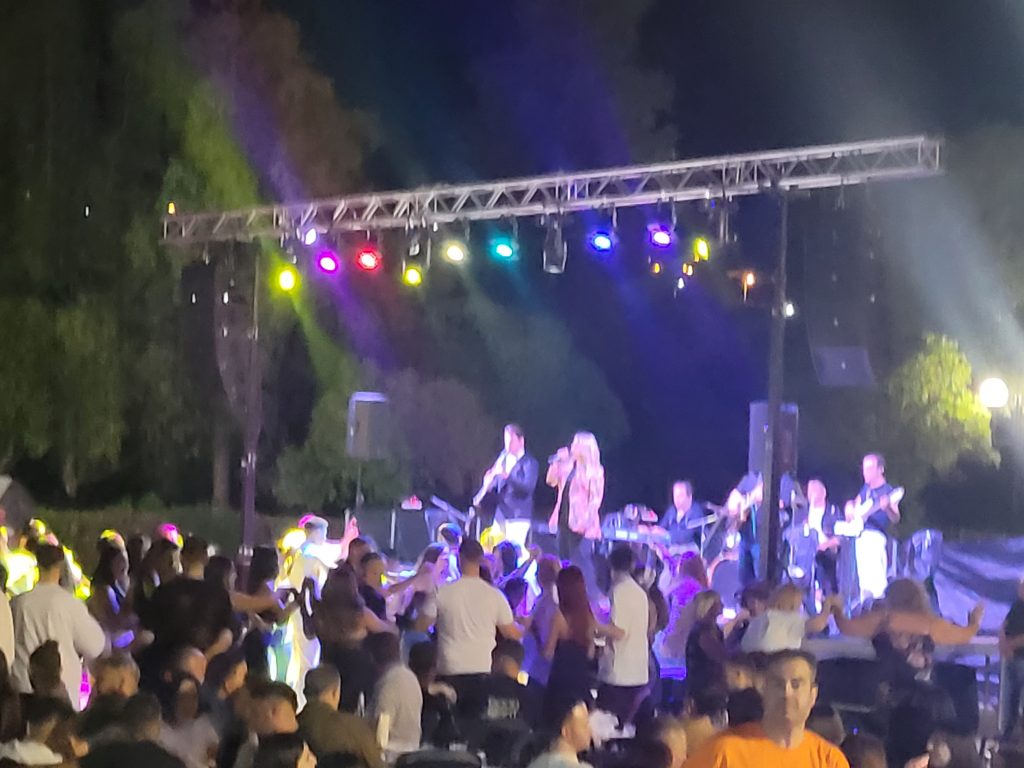 Πάτρα: Σύλληψη σε πανηγύρι για μουσική «στο θεό» που ενόχλησε περιοίκους