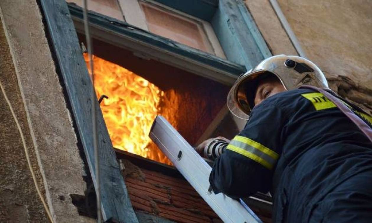 Πάτρα: Φωτιά σε διαμέρισμα στα Πέντε Πηγάδια