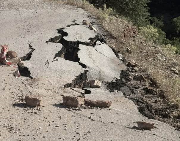 Αχαΐα: Σε κατάσταση έκτακτης ανάγκης δρόμος λόγω καθίζησης