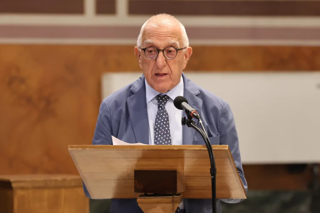 Το τελευταίο αντίο στη Μάρω Κοντού στη Μητρόπολη Αθηνών