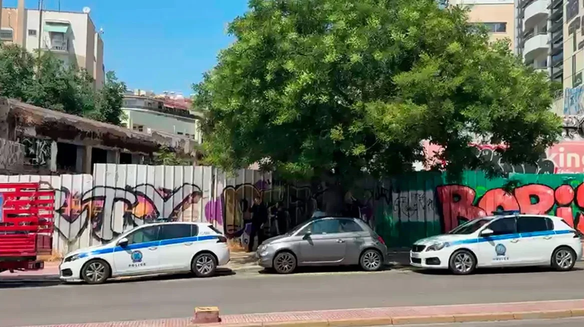 Κυψέλη: Ανθρώπινο πόδι βρέθηκε σε βαλίτσα μέσα σε εγκαταλελειμμένο κτίριο
