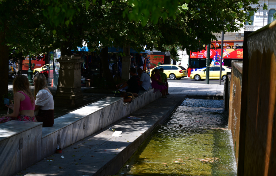 Καύσωνας: Σε επιφυλακή ο Δήμος Αθηναίων – Ανοιχτοί κλιματιζόμενοι χώροι