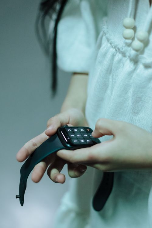 Samsung: Προπαραγγελίες για νέα smartphones και smartwatches στα Public