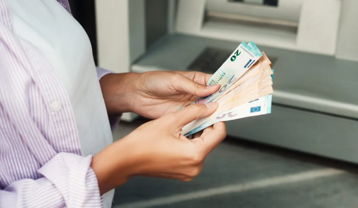 Πληρωμές 2,49 δισ. ευρώ από e-ΕΦΚΑ και ΔΥΠΑ στο τέλος Ιουλίου
