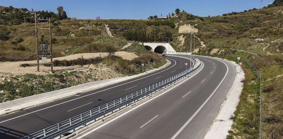Ολυμπία Οδός: Νυχτερινός αποκλεισμός στην Περιμετρική Πατρών — ποιο τμήμα κλείνει