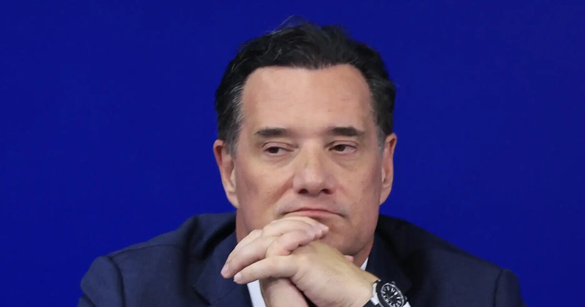 Αντιπαράθεση Γεωργιάδη - Ακρίτα για τη Madonna: Η κριτική για τους κατοίκους της Κέρκυρας
