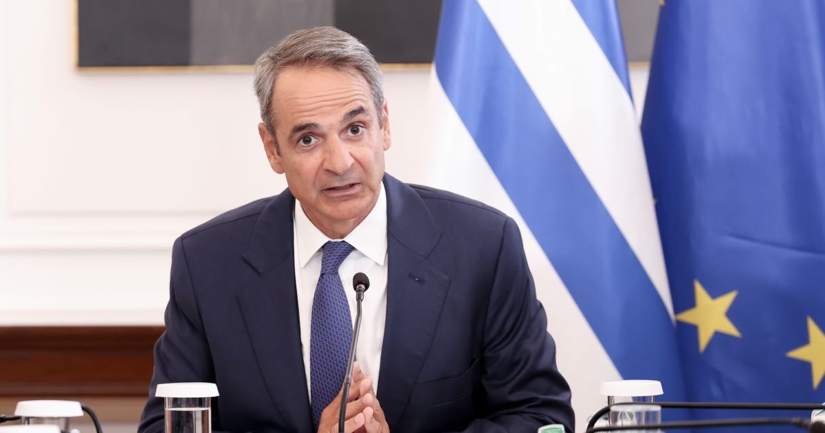 Μειώσεις τιμών σε σχολικά είδη και σούπερ μάρκετ — Το κυβερνητικό πλάνο έως το 2030