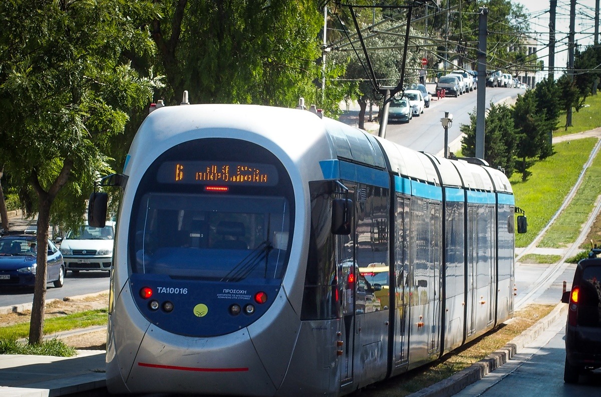 Τραμ: Πυκνώνουν τα δρομολόγια στην Αθήνα — τι αλλάζει από τη Δευτέρα
