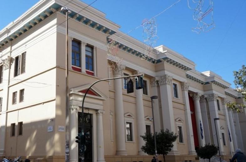 Πάτρα: Εισαγγελική έρευνα για μηχανήματα πλασμαφαίρεσης και ακατάλληλους χώρους