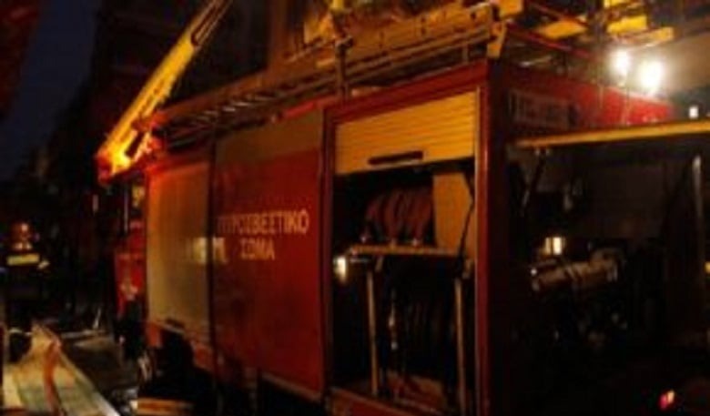 Χαλάνδρι: Φωτιά σε διαμέρισμα στην οδό Ψαρών — μεγάλη κινητοποίηση της Πυροσβεστικής